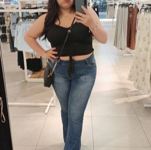Meet your Posher, Valeria